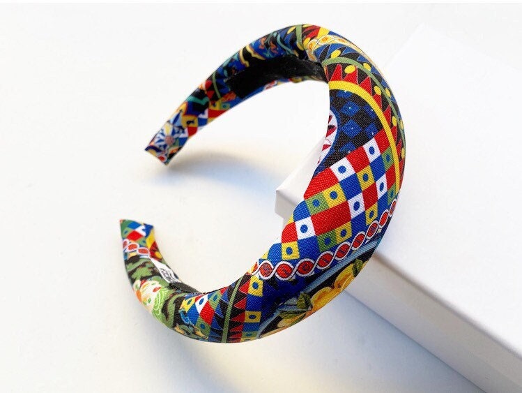 Cerchietto imbottito per donna, tessuto pattern folk in stile siciliano. Cerchietto per capelli modello bombato, tessuto personalizzato