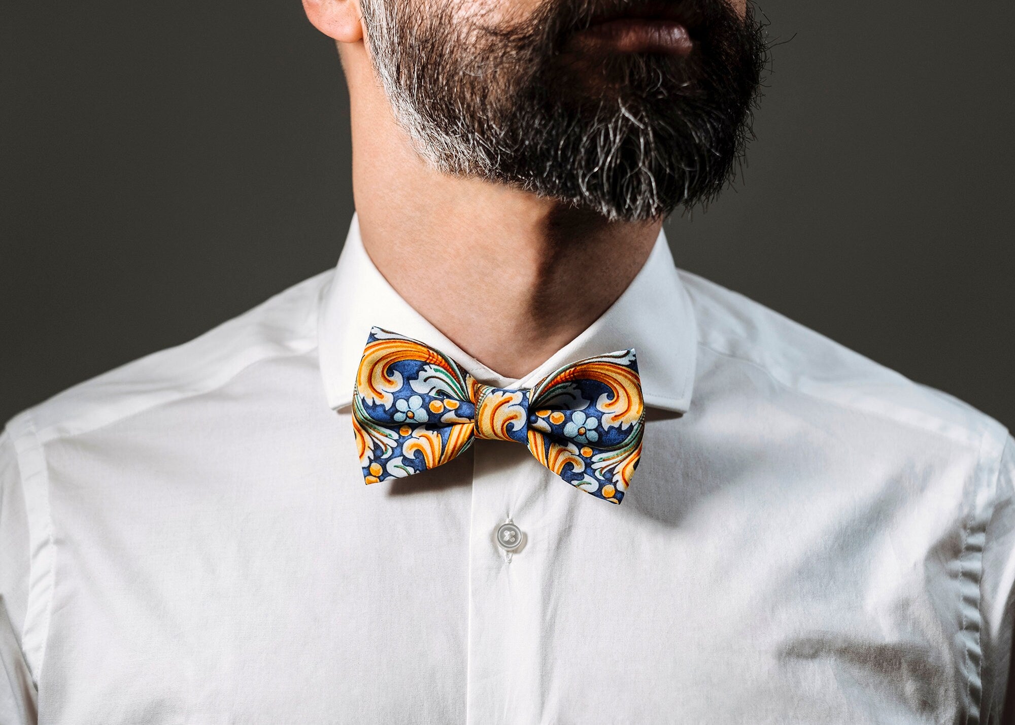Papillon pattern maiolica e fazzoletto blu cobalto e giallo,Papillon e pochette coordinato per uomo,regalo da uomo accessori stile Siciliano