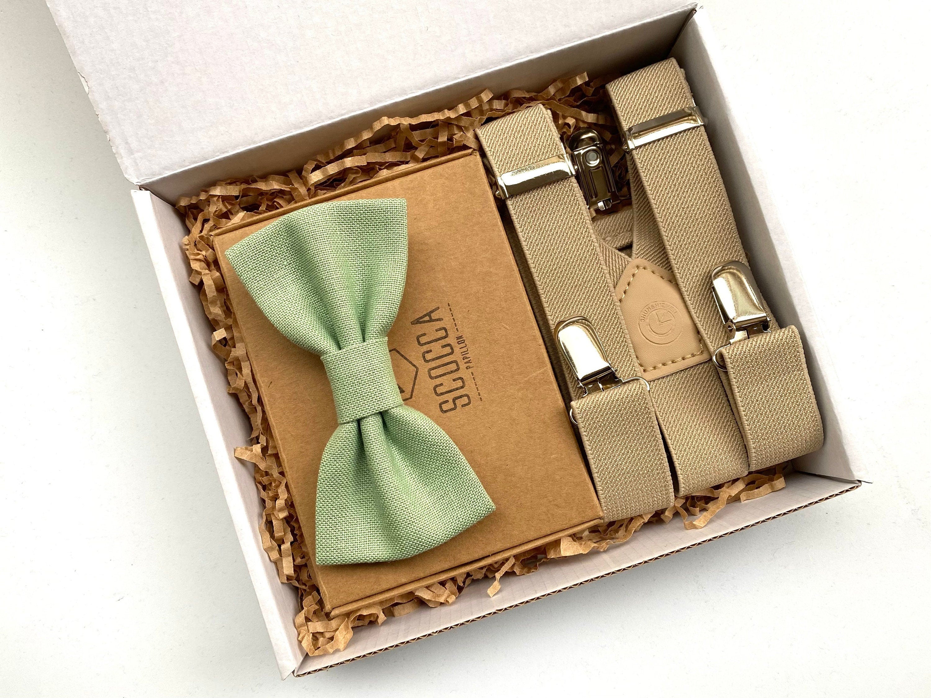 Bretelle per uomo beige e papillon verde salvia, idea regalo per papà,regalo per uomo, papillon e bretelle accessori per uomo,cerimonia 2024