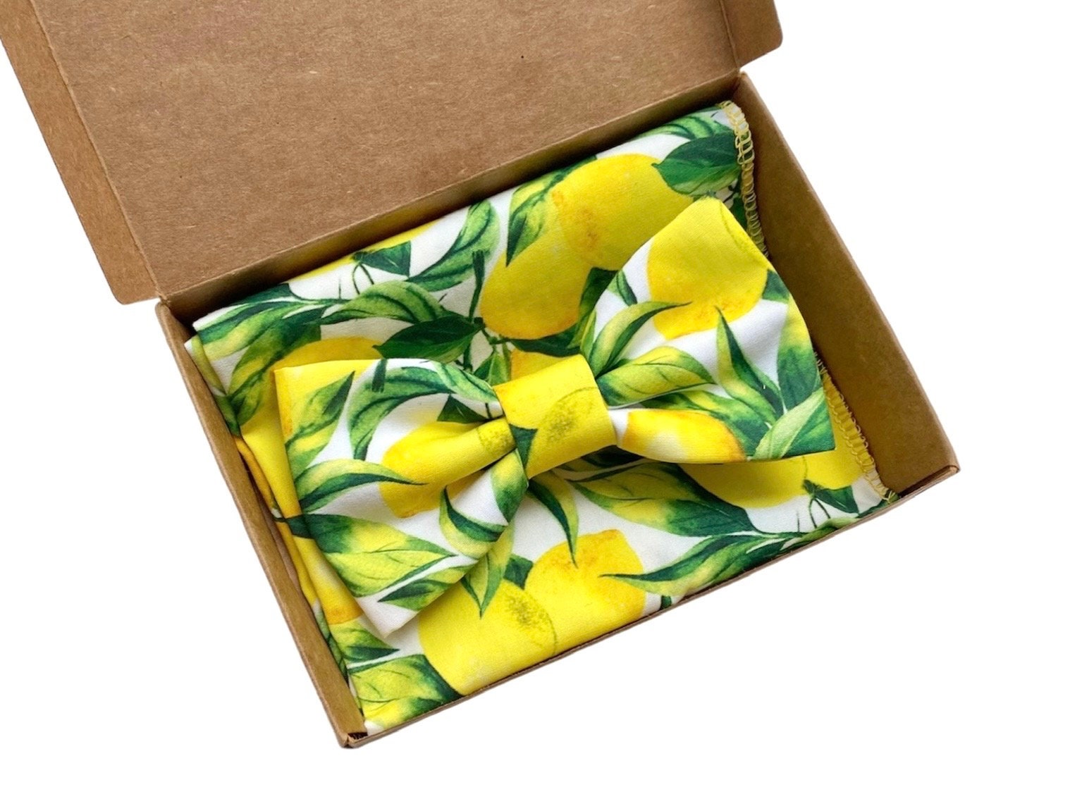 Papillon e fazzoletto con stampa limoni, Papillon e pochette per uomo,matrimonio estate 2025,matrimonio a tema siciliano,matrimonio Sorrento