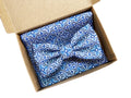 Nœud papillon et pochette en majolique pour homme, nœud papillon fleuri blanc et bleu, mariage style sicilien, mariage Ischia Capri, thème Sicile