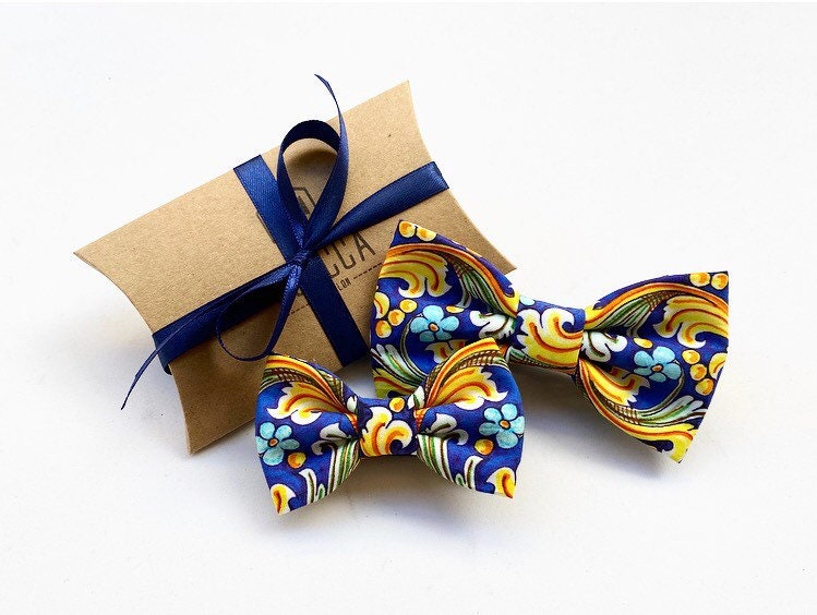 Papillon per papà e figlio in stampa maiolica,idea regalo padre e figlio siciliano,idee per matrimonio 2025 ,tema siciliano,sposo e paggetto